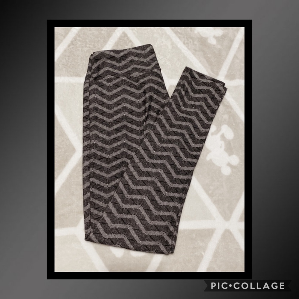 ❤️ 5/$20 Lularoe leggings - OS (one size)